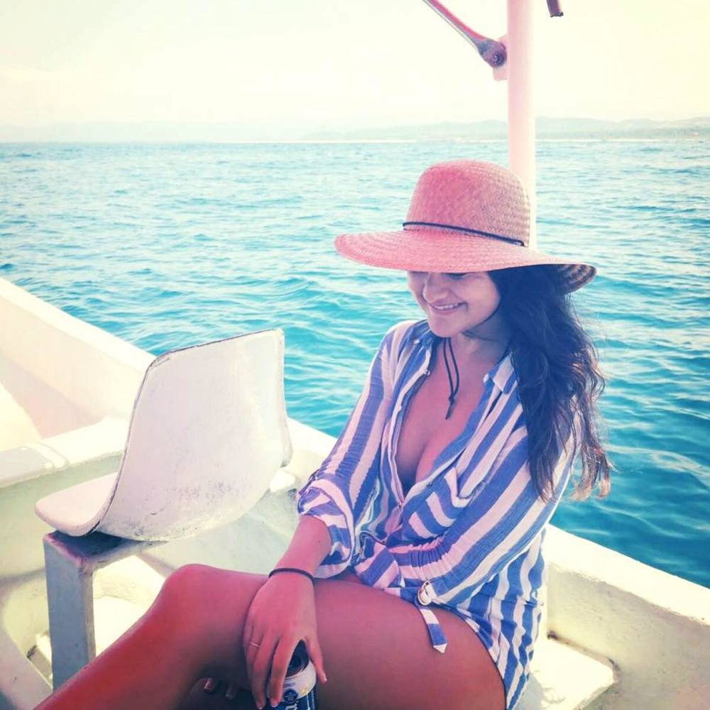 Meet your Posher, Jacqueline